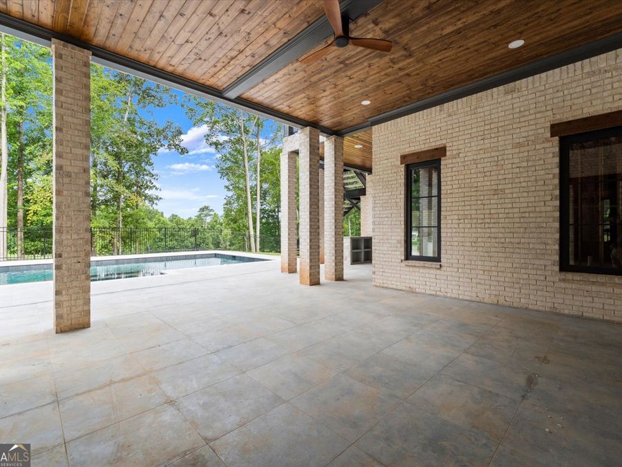 Property Image 93
