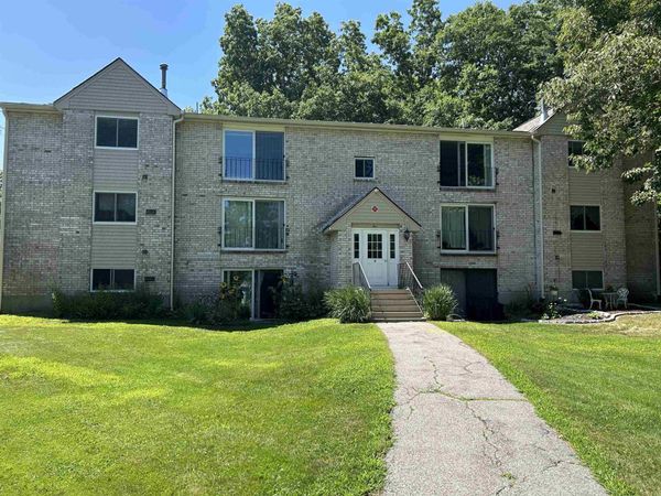 5 Brookside Drive, Unit 9, Exeter, NH 03833