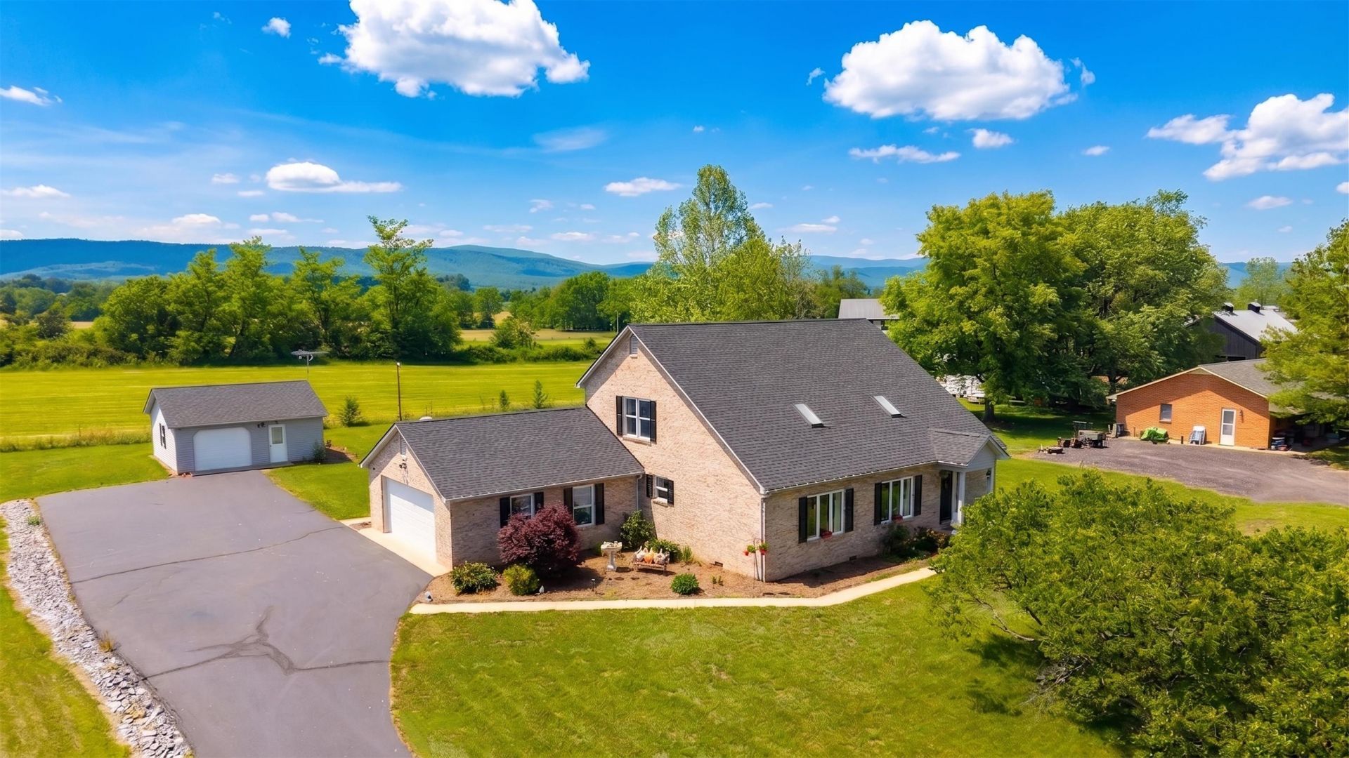 1802 North River Rd, Mount Solon, VA 22843 Main Photo