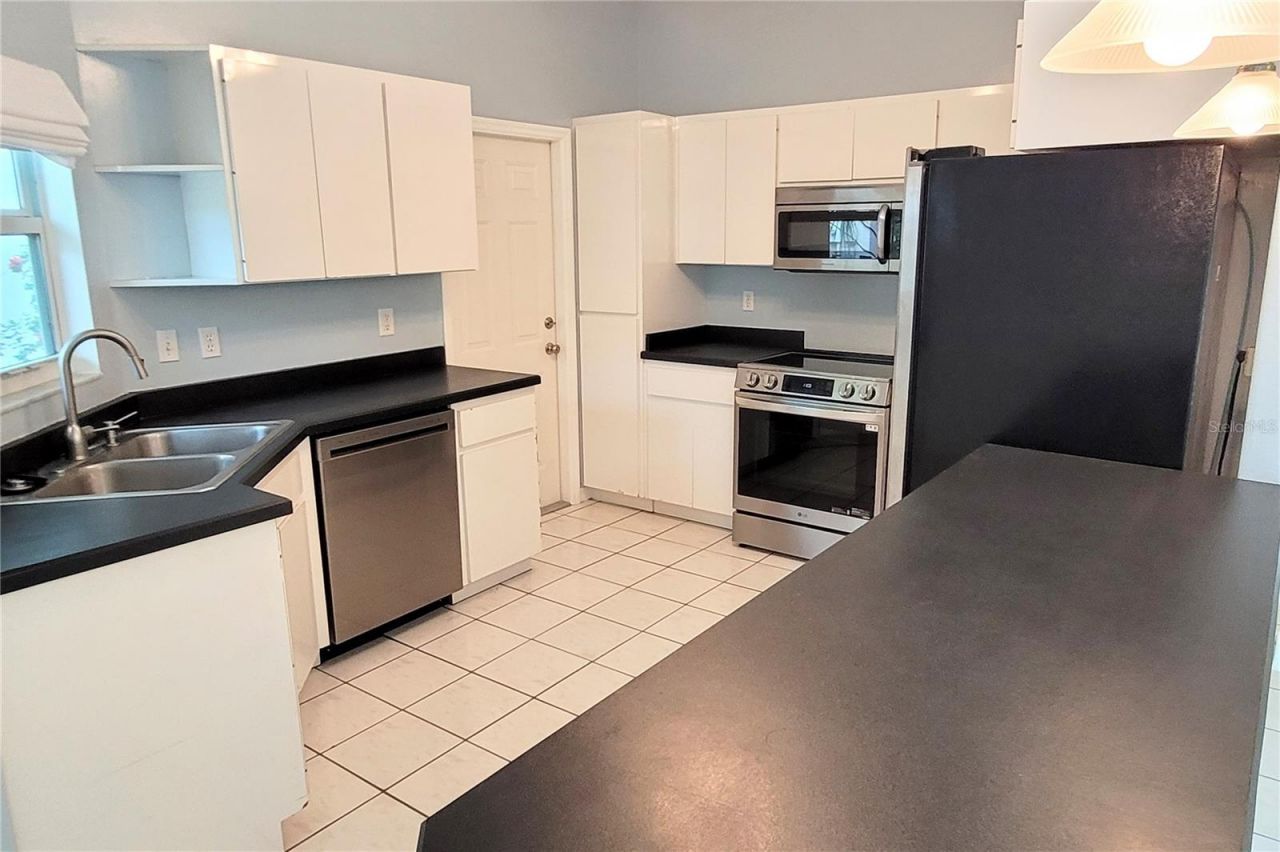 2354 Tami Sola Street, Sarasota, FL 34237 Photo