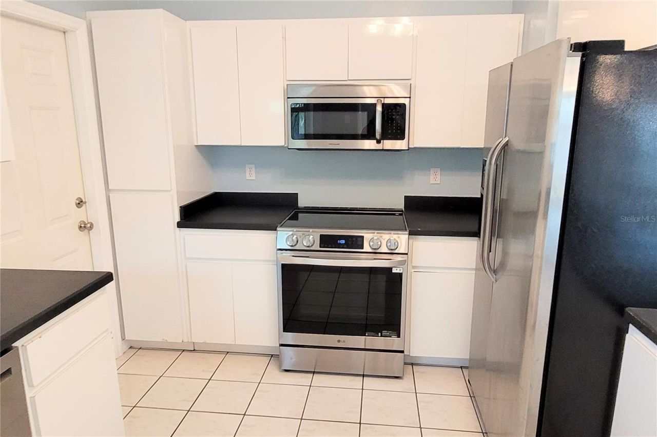 2354 Tami Sola Street, Sarasota, FL 34237 Photo