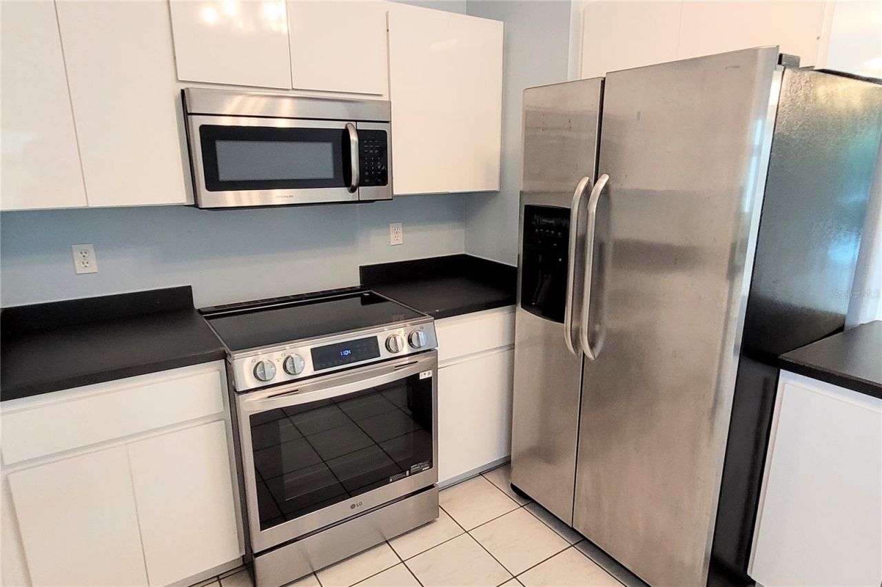 2354 Tami Sola Street, Sarasota, FL 34237 Photo