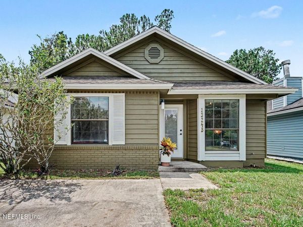 1324 INDEPENDENCE Drive, Unit B, Orange Park, FL 32065