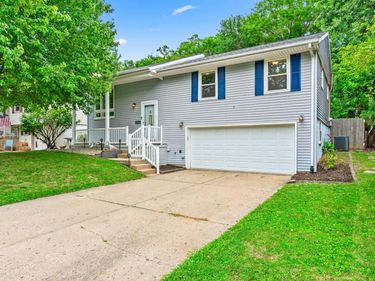 5814 N KEENLAND Avenue, Peoria, IL 61614