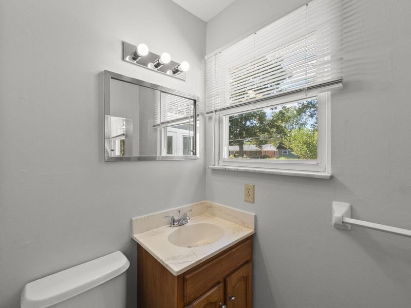 4845 Bourke Road , Columbus, OH 43229 Photo 19