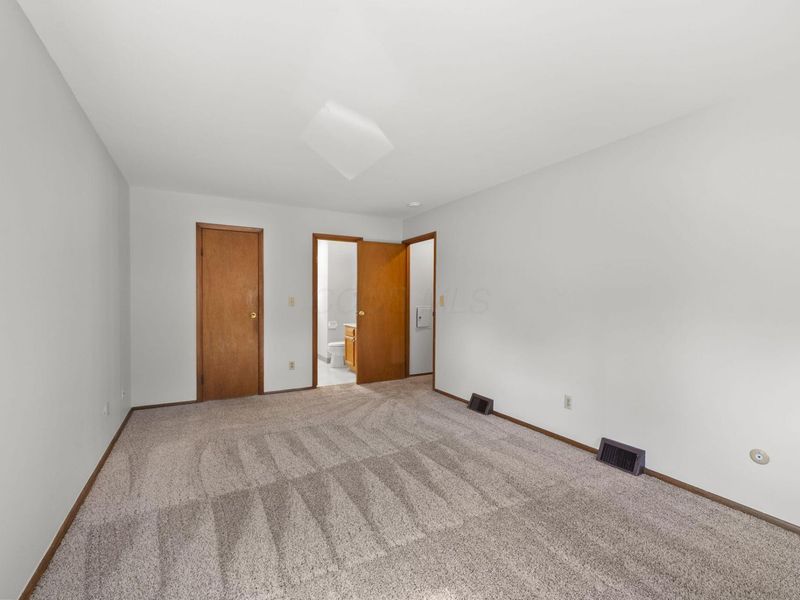 4845 Bourke Road , Columbus, OH 43229 Photo 21