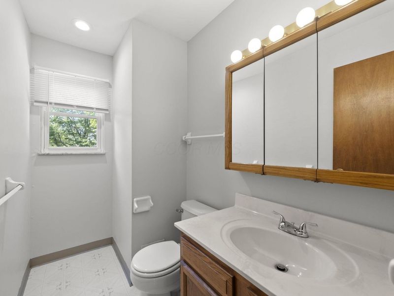 4845 Bourke Road , Columbus, OH 43229 Photo 23