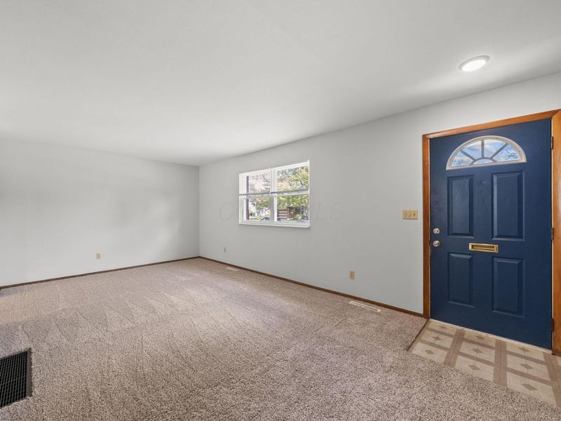 4845 Bourke Road , Columbus, OH 43229 Photo 4