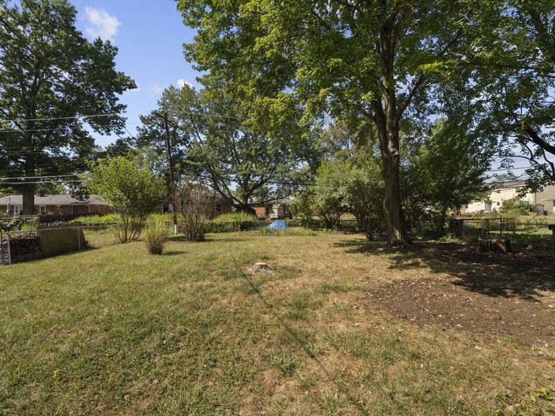 4845 Bourke Road , Columbus, OH 43229 Photo 43