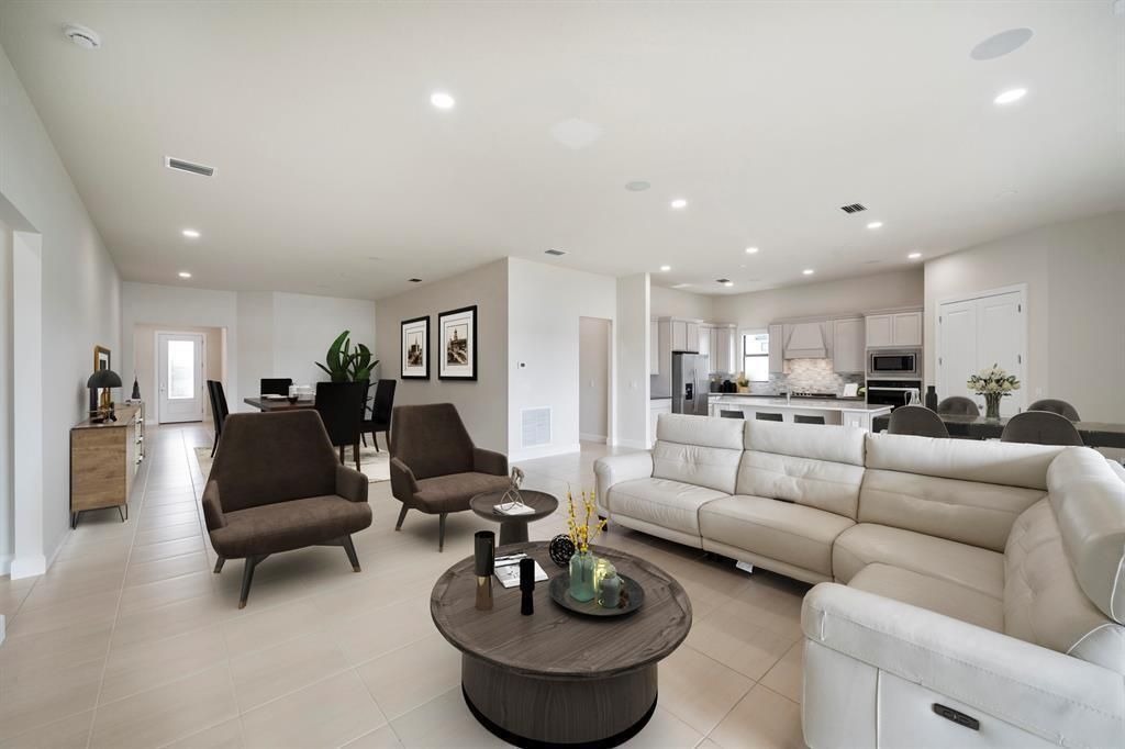 818 SE Courances Drive, Port Saint Lucie, FL 34984 Photo