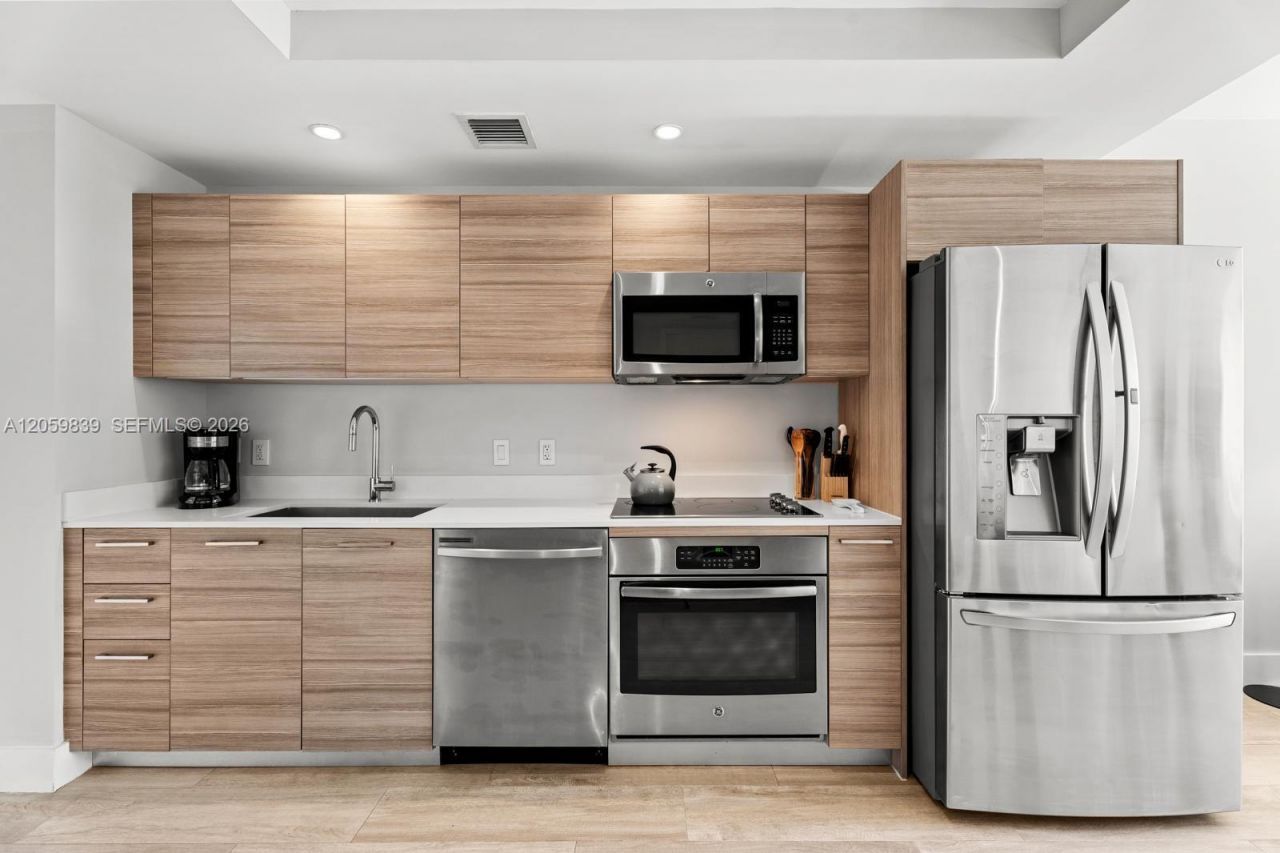 121 NE 34th St , Unit 2003, Miami, FL 33137 Photo
