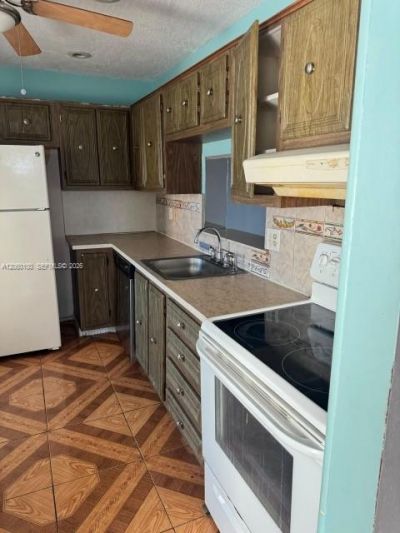 4140 NW 44th Ave , Unit 413, Lauderdale Lakes, FL 33319 Photo