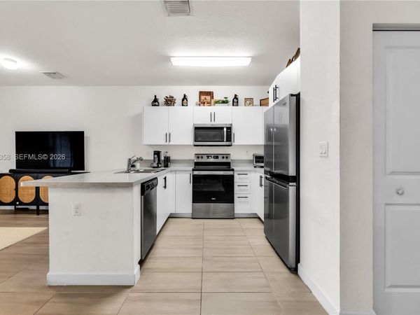 412 NW 12th Ave, Florida City, FL 33034