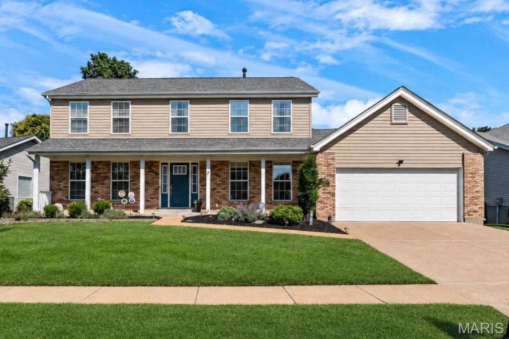 10209 Tesson Valley Court , Saint Louis, MO 63123 Main Photo