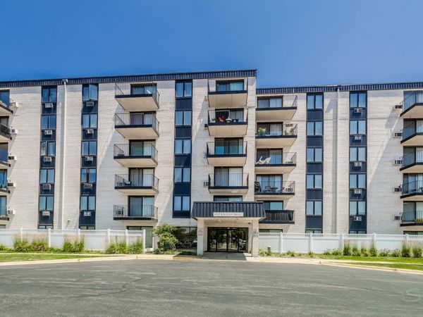 9737 N Fox Glen Drive , Unit 1N, Niles, IL 60714