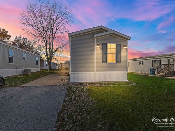 30 Saint Michaels Drive , Bourbonnais, IL 60914
