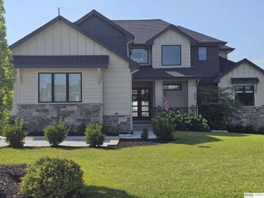 21225 Joseph Street, Omaha, NE 68022