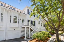 1551 Sea Palms Crescent photo 4