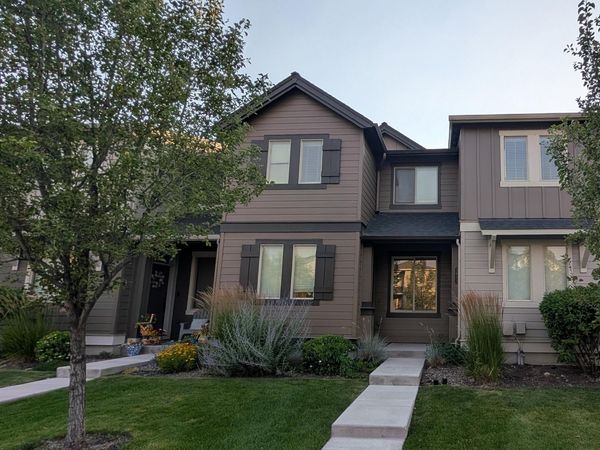 3433 SW 28th Street, Redmond, OR 97756