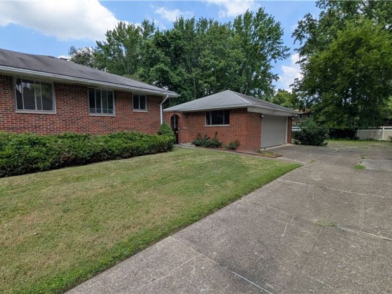 27540 Hollywood Drive, Westlake, OH 44145 Photo 2