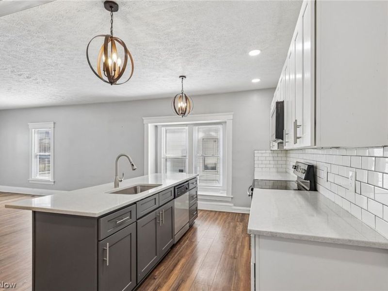 3310 Tampa Avenue , Cleveland, OH 44109 Photo 17
