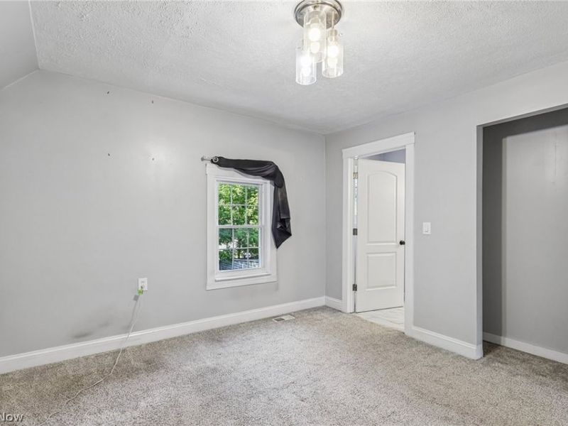 3310 Tampa Avenue , Cleveland, OH 44109 Photo 24