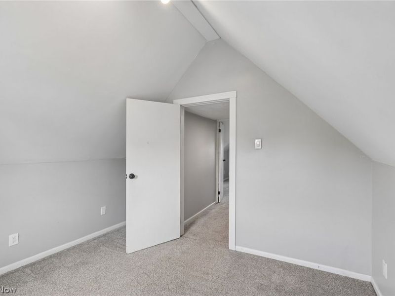 3310 Tampa Avenue , Cleveland, OH 44109 Photo 32
