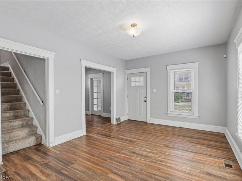 3310 Tampa Avenue , Cleveland, OH 44109 Photo 8