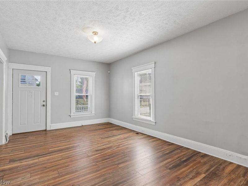 3310 Tampa Avenue , Cleveland, OH 44109 Photo 9