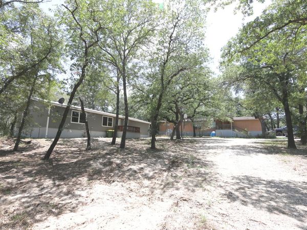 76 & 76 B POST OAK RD, La Vernia, TX 78121
