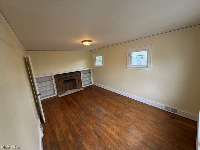 13504 Rexwood Avenue , Unit 2, Garfield Heights, OH 44105 Photo 4