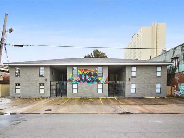 1132 CARONDELET Street, Unit 106, New Orleans, LA 70130