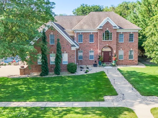 14 Baker Park Avenue , Peru, IL 61354