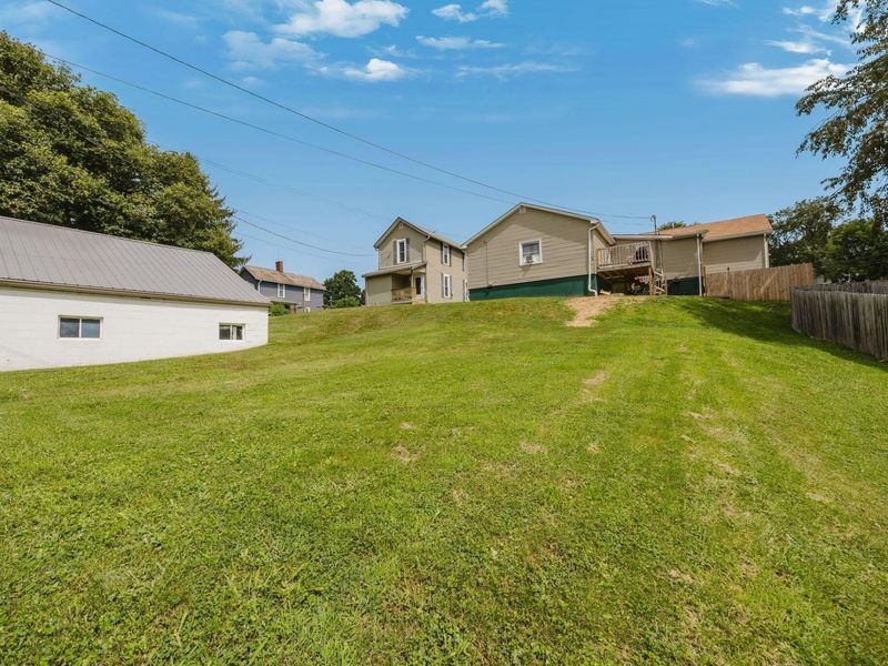 362 Cahalen Street , Crooksville, OH 43731 Photo 5