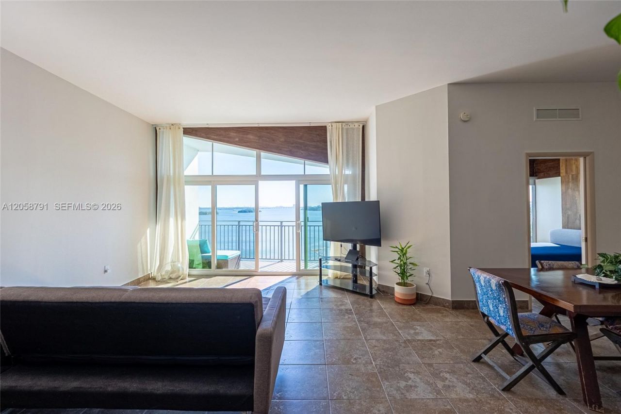 770 NE 69th St, Unit 8F, Miami, FL 33138 Photo