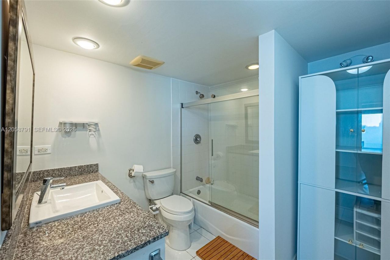 770 NE 69th St, Unit 8F, Miami, FL 33138 Photo