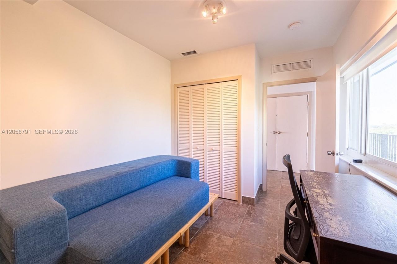 770 NE 69th St, Unit 8F, Miami, FL 33138 Photo