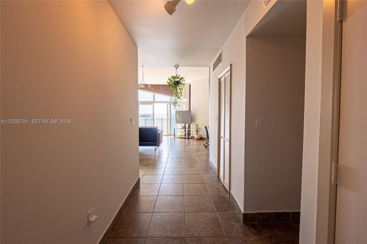 770 NE 69th St, Unit 8F, Miami, FL 33138 Photo