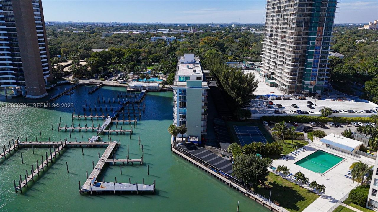 770 NE 69th St, Unit 8F, Miami, FL 33138 Photo