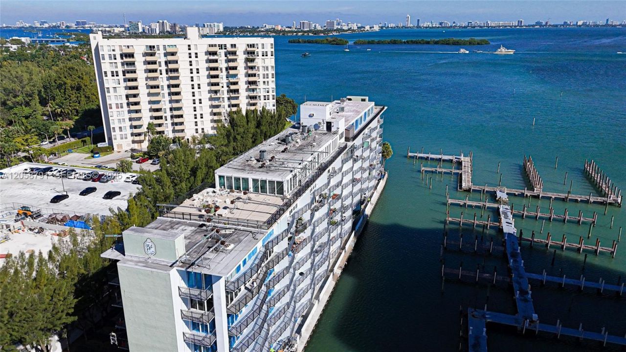770 NE 69th St, Unit 8F, Miami, FL 33138 Photo