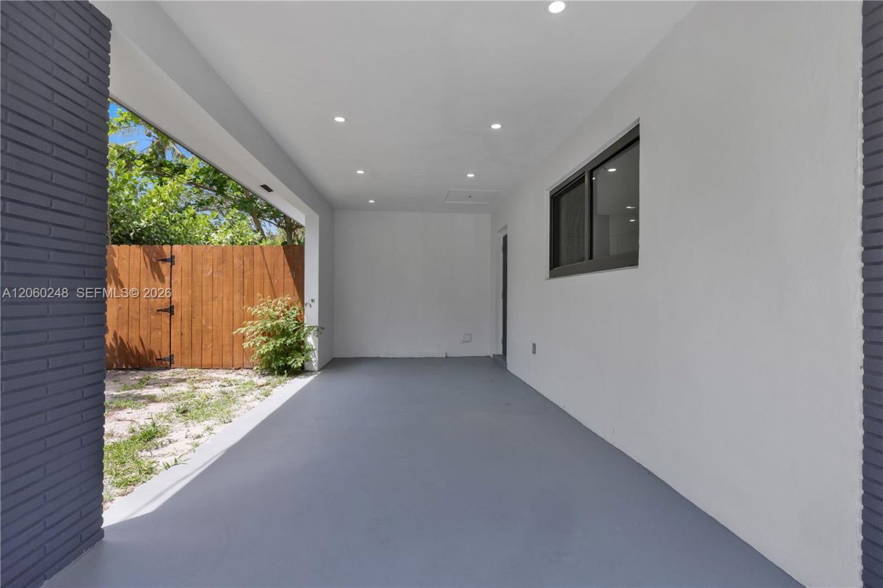 1997 SW 28th Ave, Fort Lauderdale, FL 33312 Photo