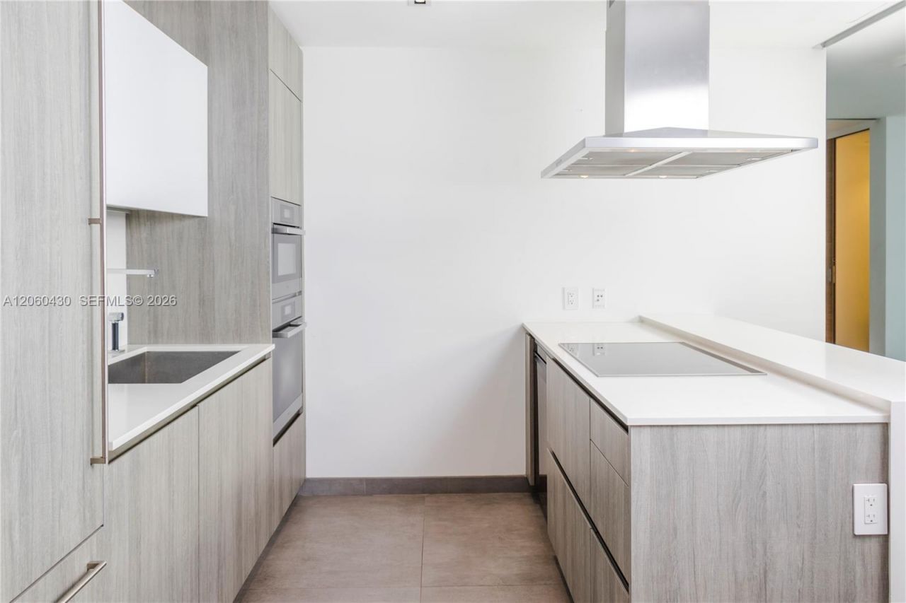 350 Ocean Dr , Unit 604N, Key Biscayne, FL 33149 Photo