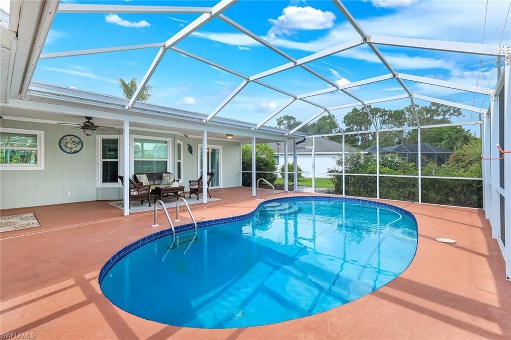 9814 Country Oaks Dr, Fort Myers, FL 33967 Photo