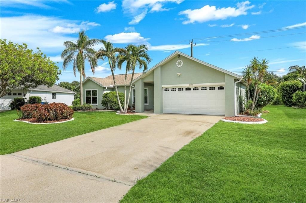 9814 Country Oaks Dr, Fort Myers, FL 33967 Photo
