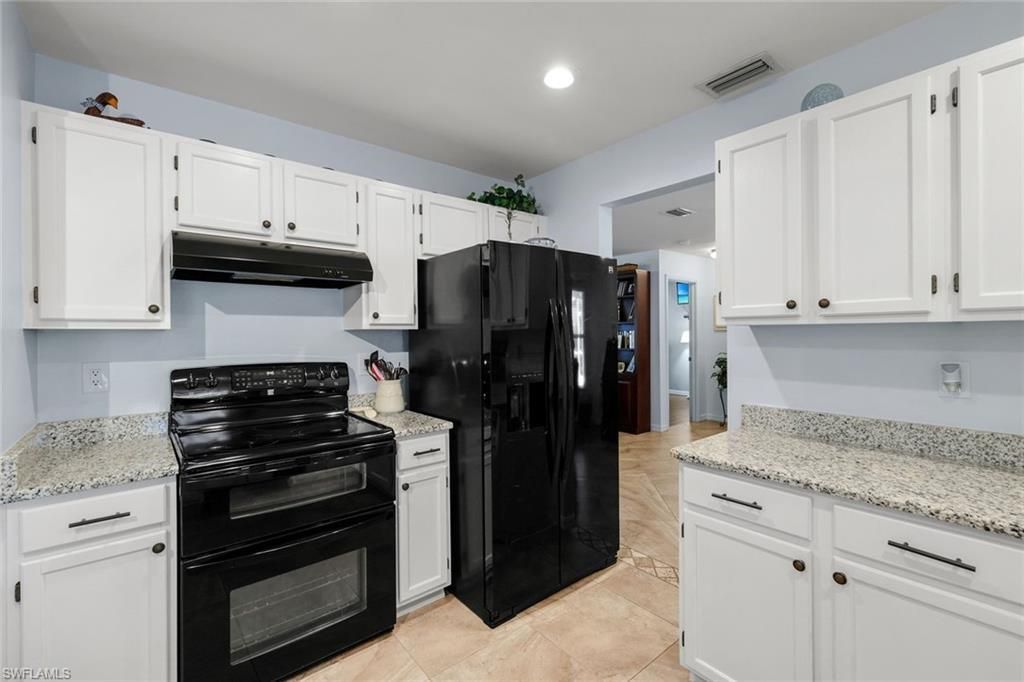 9814 Country Oaks Dr, Fort Myers, FL 33967 Photo