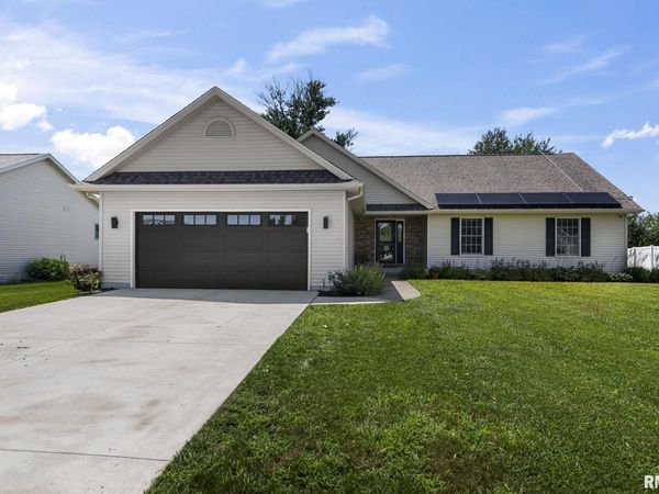 260 Blue Springs Drive, Sherman, IL 62684