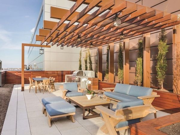 100 Lovejoy Wharf, Unit 5 N, Boston, MA 02114