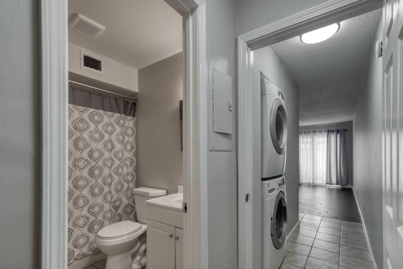 401 Cambridge Circle  Photo 20