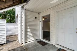 401 Cambridge Circle  photo 4