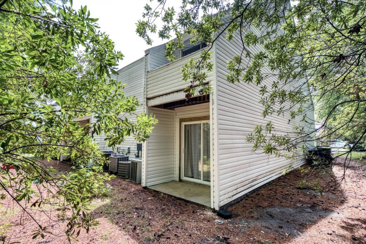 401 Cambridge Circle  Photo 30